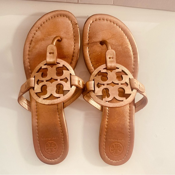 Tory Burch Golden Leather Logo Sandals Size 9M Comfy Everyday - Picture 6 of 12
